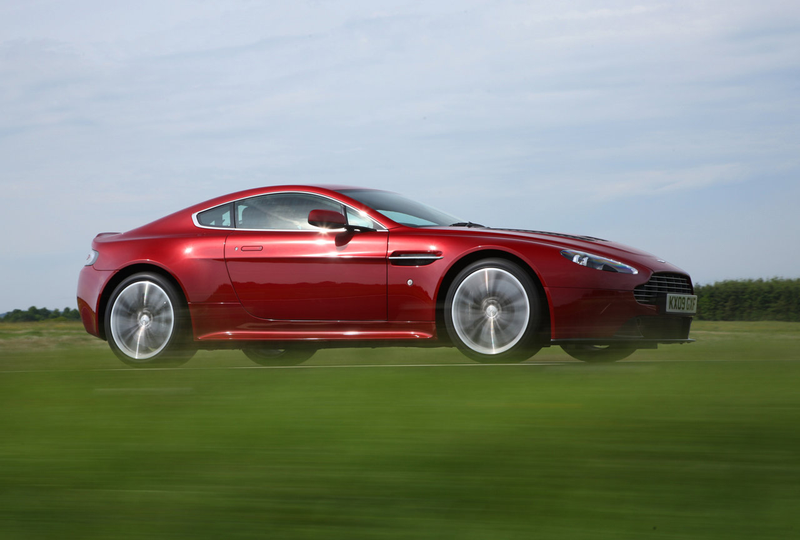 Illustration for article titled 2010 Aston Martin V12 Vantage: Driven
